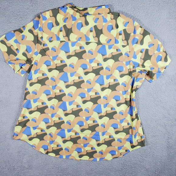 Wildfang Essential Short Sleeve Button Up Shirt Unisex 2X Camo - Picture 2 of 9